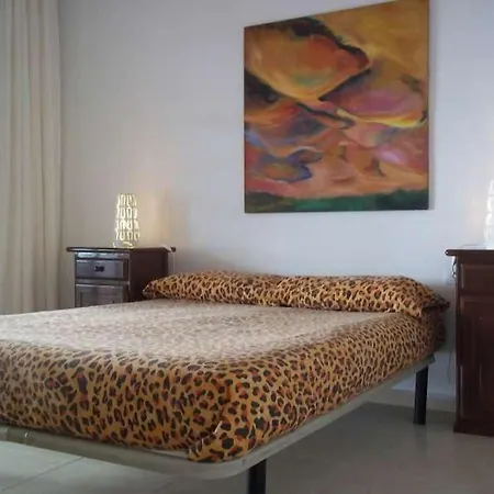 Villa Puerto Del Carmen Sleeps 6 Pool Wifi *