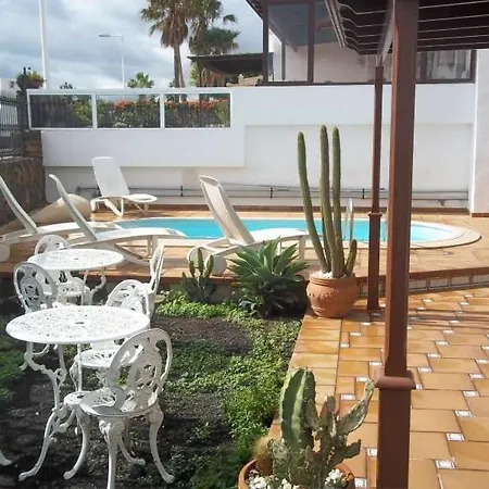 Villa Puerto Del Carmen Sleeps 6 Pool Wifi *