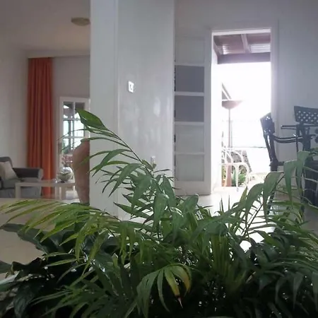 Villa Puerto Del Carmen Sleeps 6 Pool Wifi