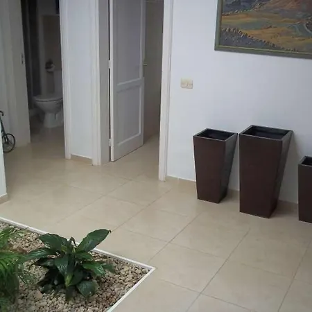 Puerto Del Carmen Sleeps 6 Pool Wifi *